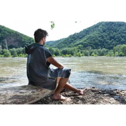 Cocoon Microfiber Poncho Ultralight Towel -CRESS Dive Gear Shop cocoon microfiber poncho ultralight towel 4