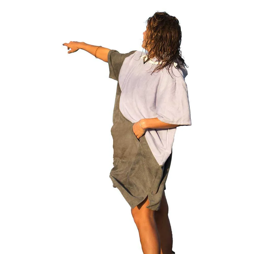 Premium Poncho 3 Premium Poncho